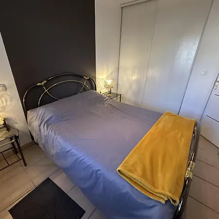 Adour E בית נופש *